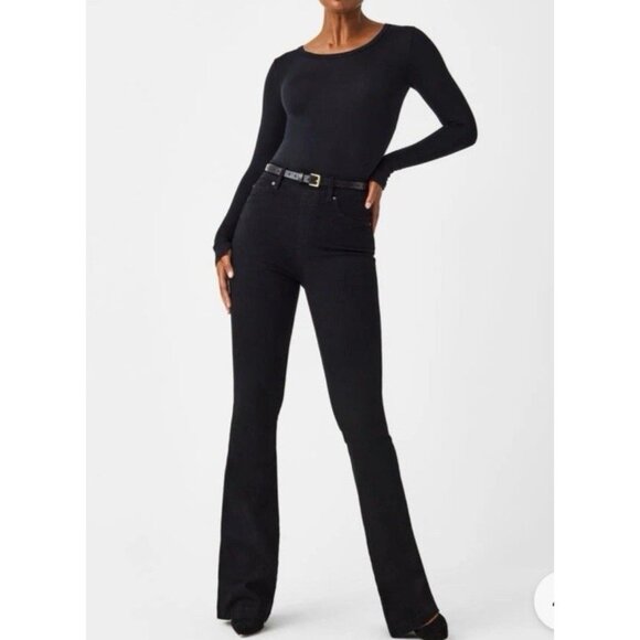 SPANX Pull-on Stretch SpanxShape EveryWear Flare Jeans 20326Q Black Small Petite - Picture 1 of 13